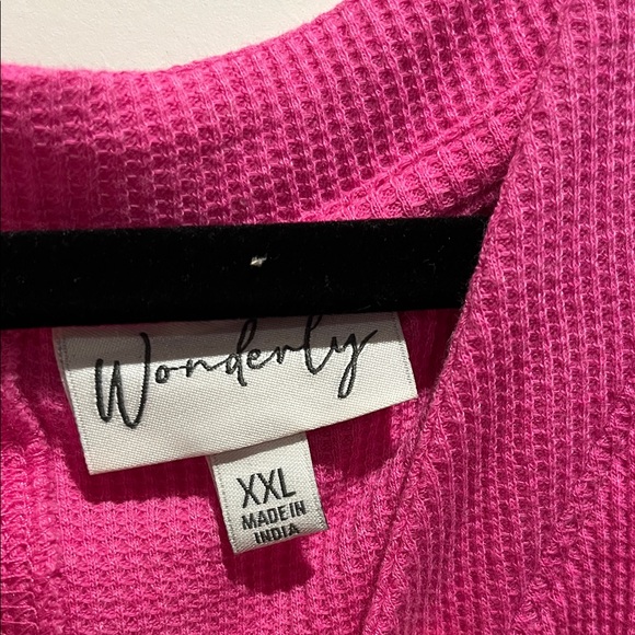 Wonderly Fuchsia V-Neck Sweatshirt - Picture 2 of 4